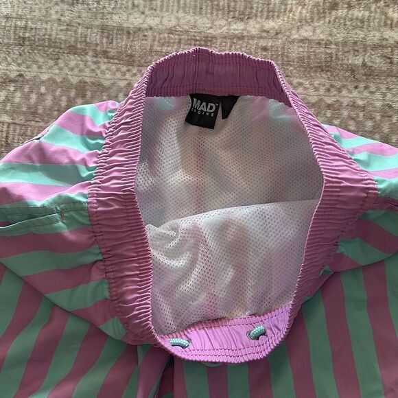 Mad engine Men’s Size Small Blue and pink Striped Swim trunks NWT - Picture 5 of 6